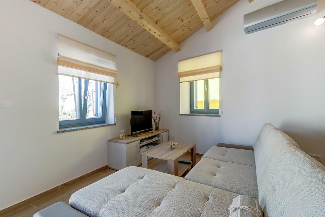 Apartments Relax Veli Lošinj Екстериор снимка