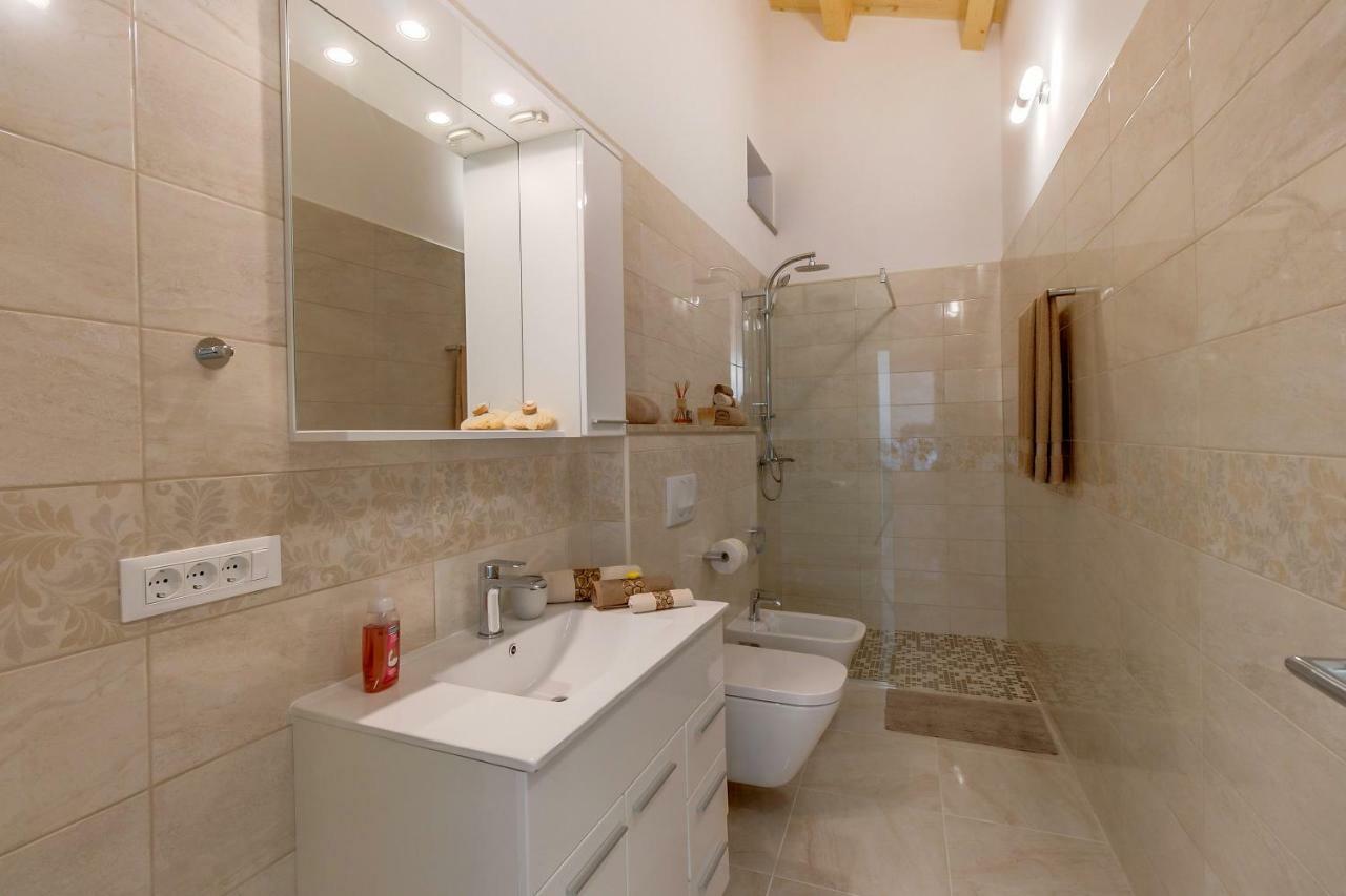 Apartments Relax Veli Lošinj Екстериор снимка