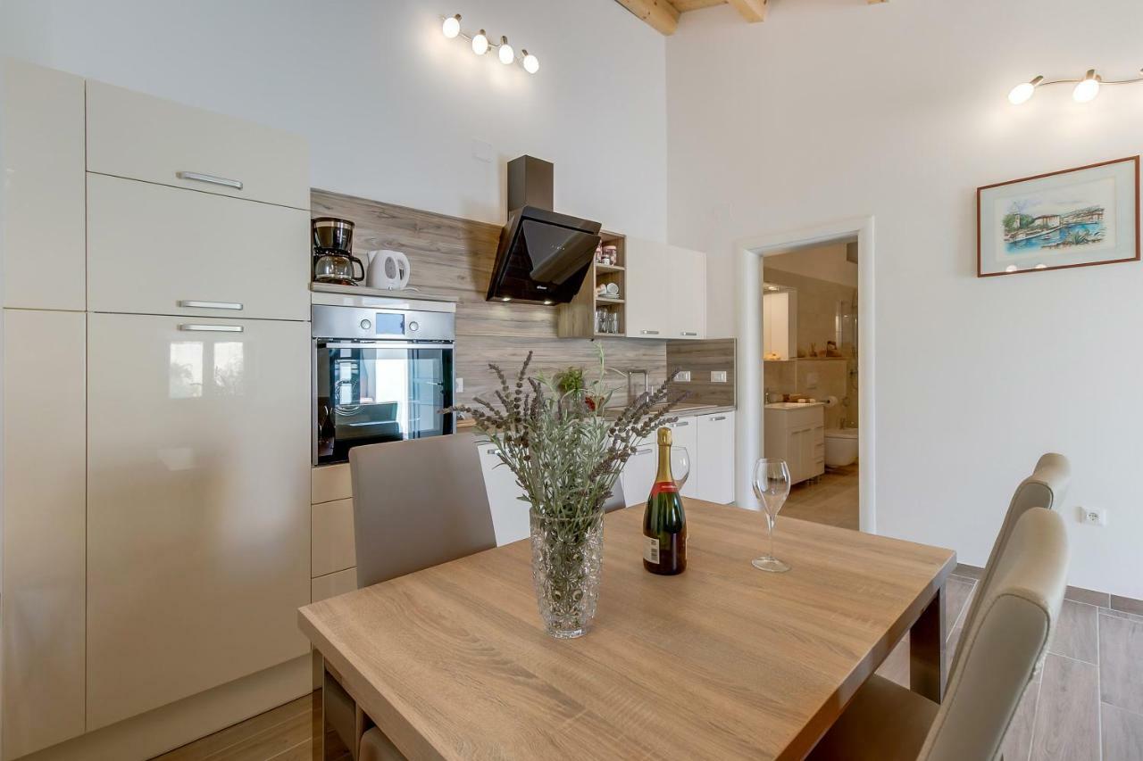 Apartments Relax Veli Lošinj Екстериор снимка