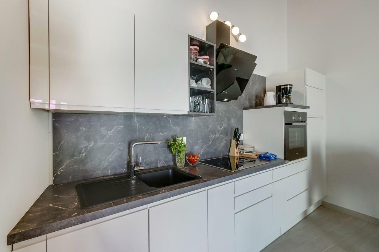 Apartments Relax Veli Lošinj Екстериор снимка