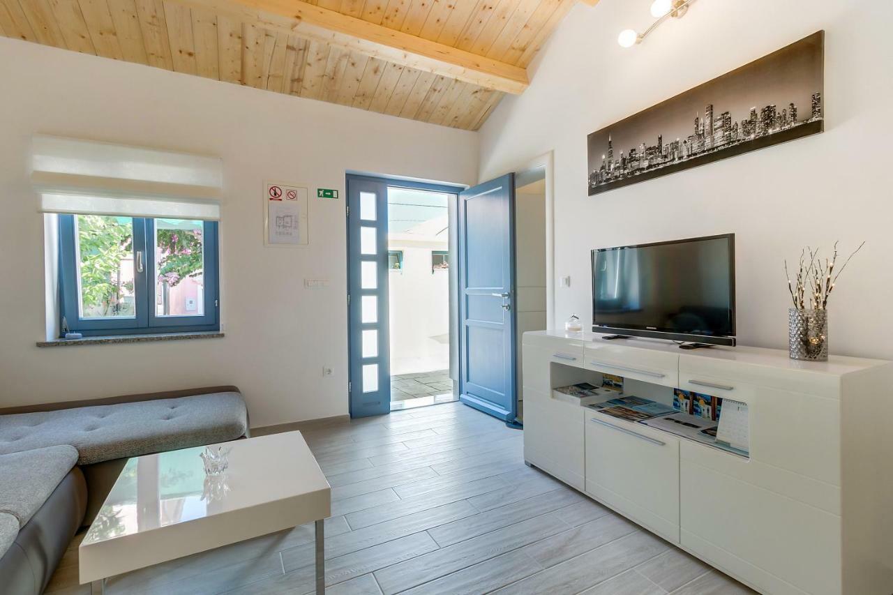 Apartments Relax Veli Lošinj Екстериор снимка